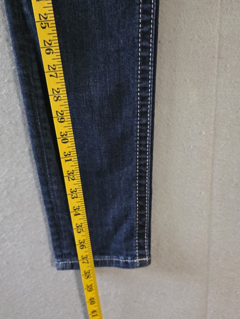 Miss Me Low Rise Floral Rhinestone Signature Skinny Jeans JP7085S2 Size 28 - Picture 4 of 10